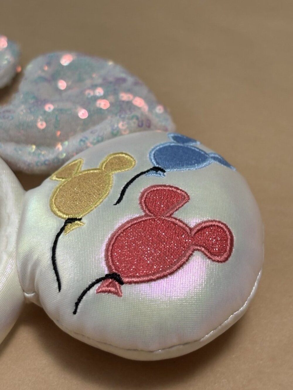 Tokyo Disney Resort 40th Happiness in the Sky Minnie Mouse Sequin Headband - Picture 7 of 10